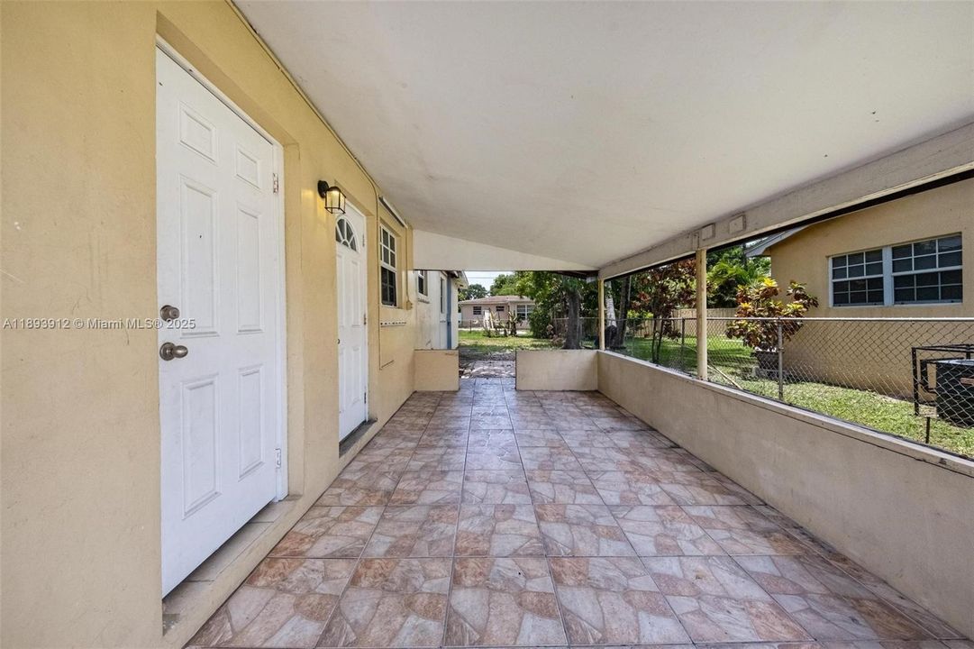 For Sale: $444,000 (3 beds, 2 baths, 1468 Square Feet)