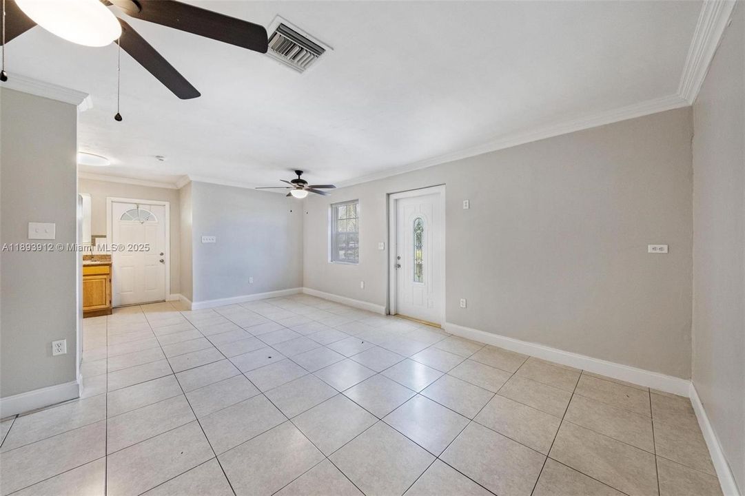 For Sale: $444,000 (3 beds, 2 baths, 1468 Square Feet)