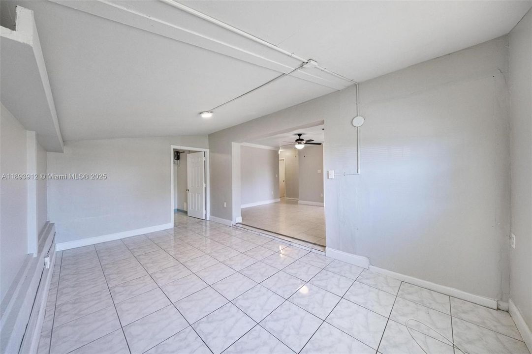 For Sale: $444,000 (3 beds, 2 baths, 1468 Square Feet)