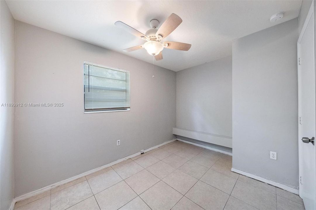 For Sale: $444,000 (3 beds, 2 baths, 1468 Square Feet)