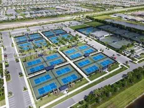 En Renta: $2,900 (3 camas, 2 baños, 1599 Pies cuadrados)