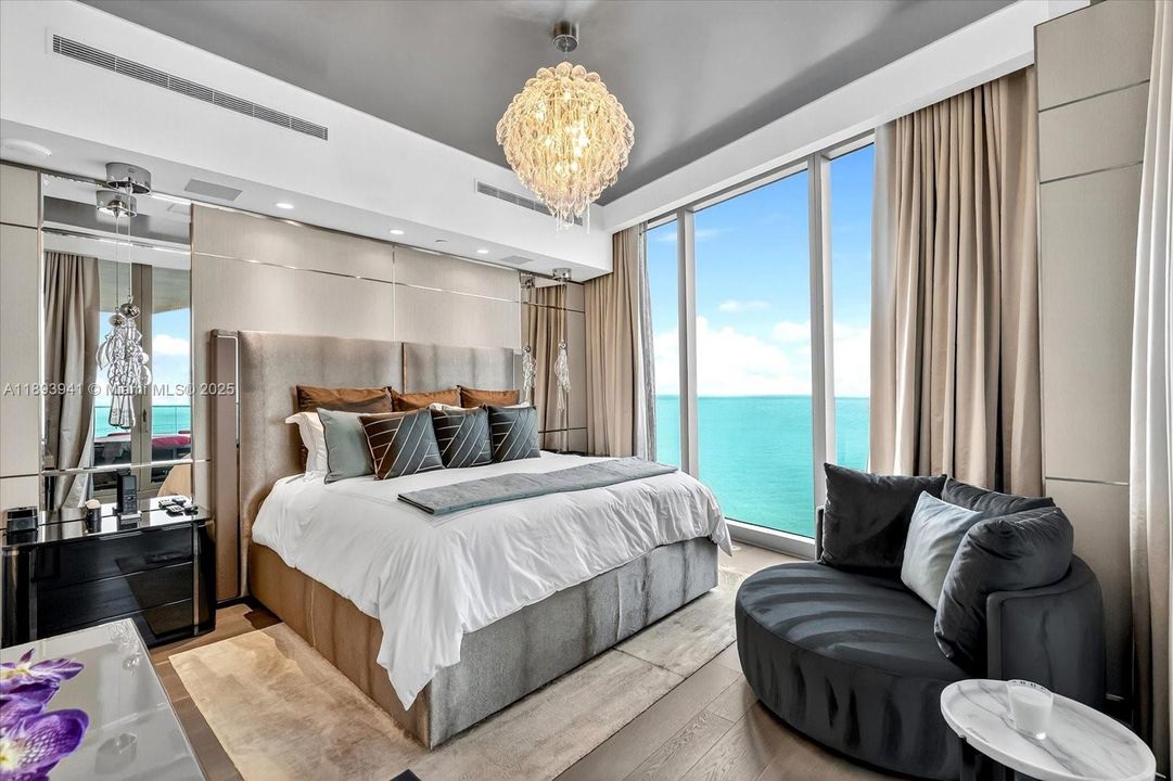 Vendido Recientemente: $10,600,000 (4 camas, 7 baños, 3803 Pies cuadrados)