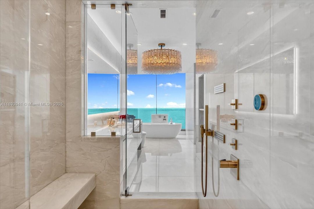 Vendido Recientemente: $10,600,000 (4 camas, 7 baños, 3803 Pies cuadrados)