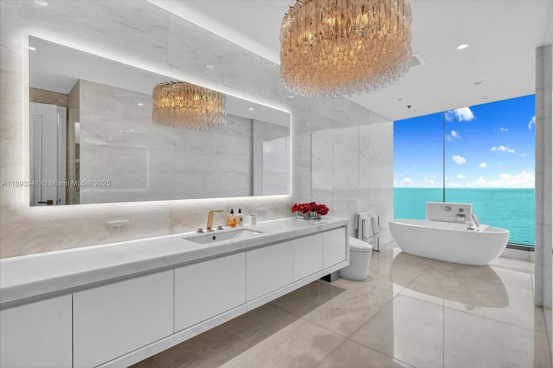 Vendido Recientemente: $10,600,000 (4 camas, 7 baños, 3803 Pies cuadrados)