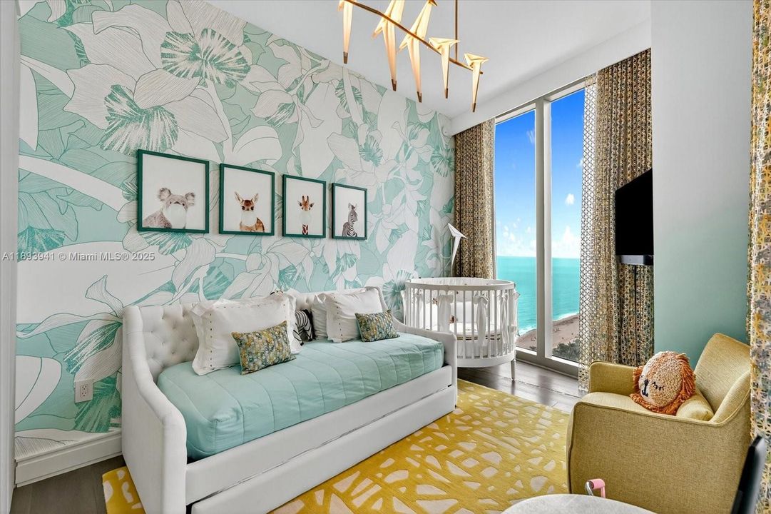 Vendido Recientemente: $10,600,000 (4 camas, 7 baños, 3803 Pies cuadrados)