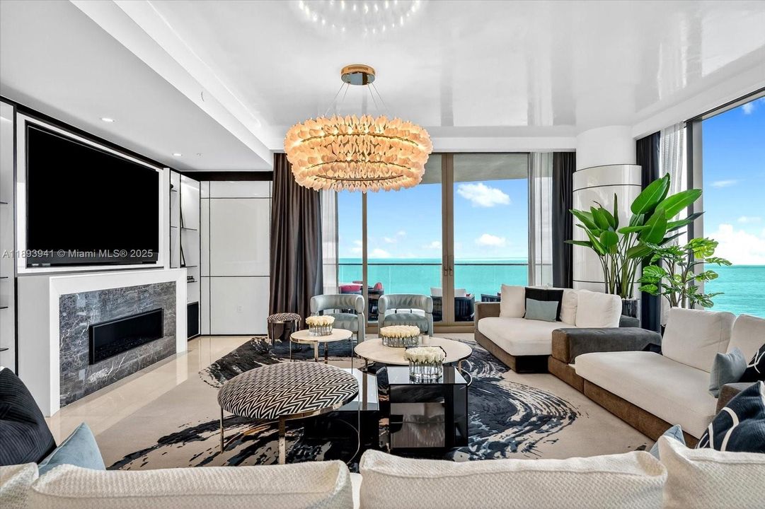 Vendido Recientemente: $10,600,000 (4 camas, 7 baños, 3803 Pies cuadrados)