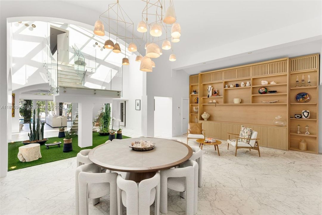 For Sale: $6,275,000 (5 beds, 5 baths, 5681 Square Feet)