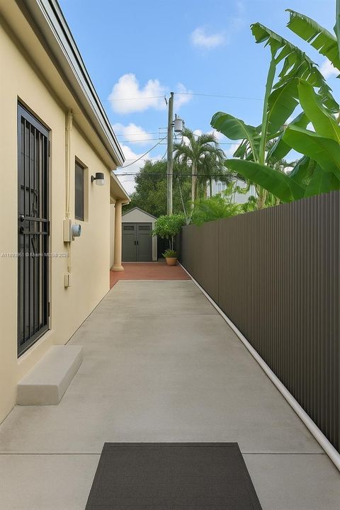 For Sale: $850,000 (4 beds, 2 baths, 2173 Square Feet)