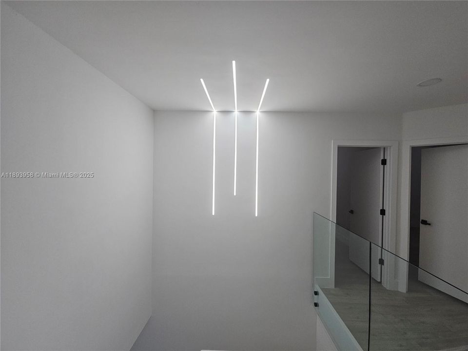 Activo con contrato: $750,000 (4 camas, 3 baños, 2540 Pies cuadrados)