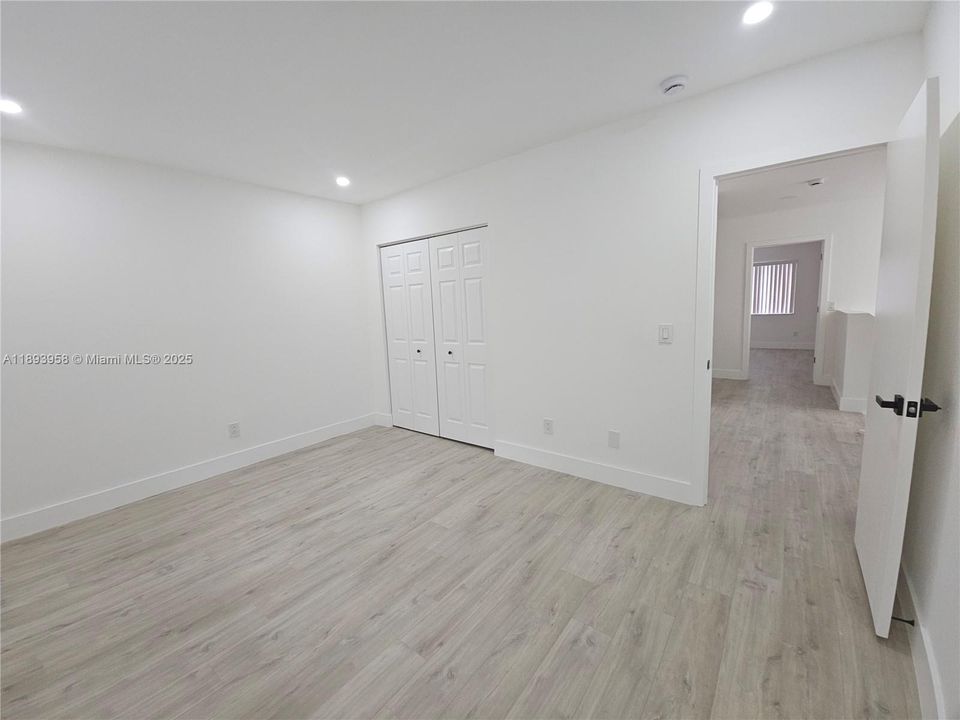 Activo con contrato: $750,000 (4 camas, 3 baños, 2540 Pies cuadrados)