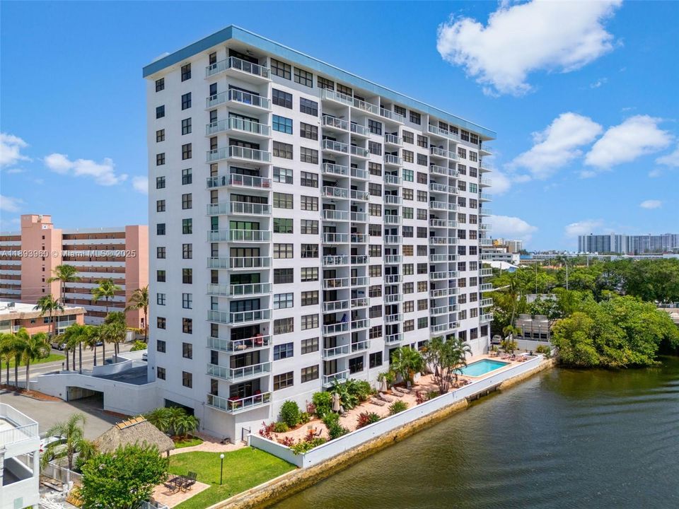 Recientemente alquilado: $2,500 (1 camas, 1 baños, 762 Pies cuadrados)