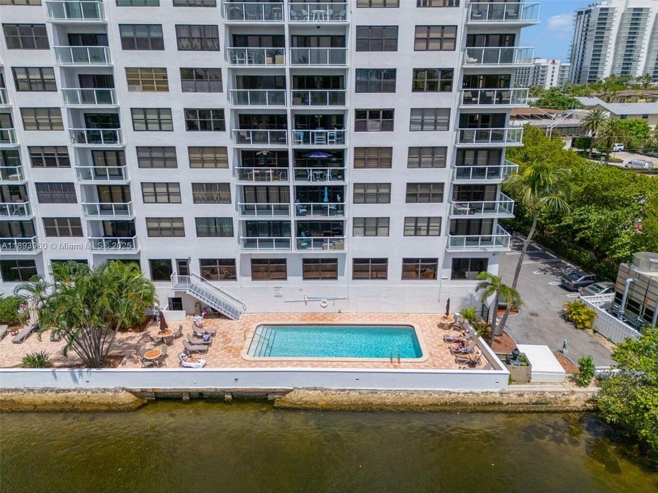 Recientemente alquilado: $2,500 (1 camas, 1 baños, 762 Pies cuadrados)