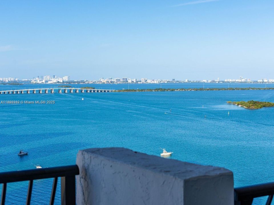 待售: $430,000 (1 贝兹, 1 浴室, 860 平方英尺)