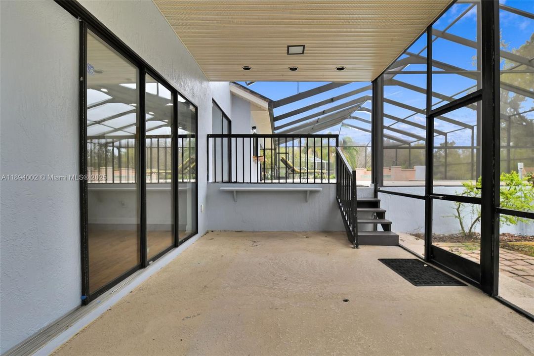 En Venta: $799,900 (5 camas, 3 baños, 3263 Pies cuadrados)