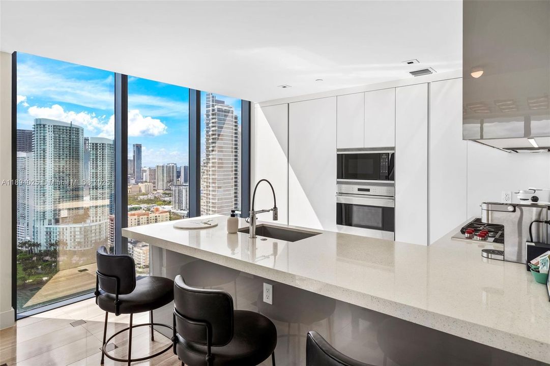 For Sale: $5,450,000 (4 beds, 5 baths, 3298 Square Feet)