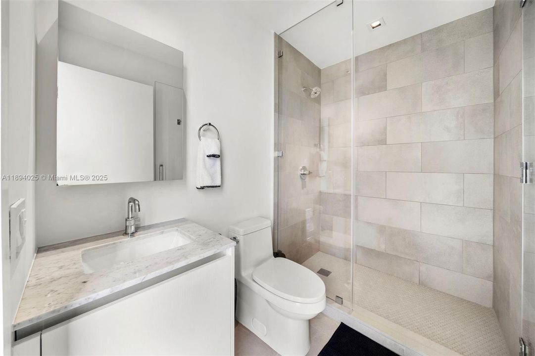 For Sale: $5,450,000 (4 beds, 5 baths, 3298 Square Feet)