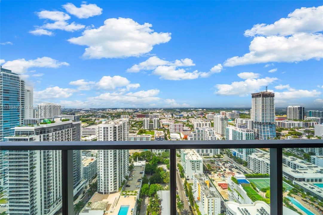 For Sale: $5,450,000 (4 beds, 5 baths, 3298 Square Feet)