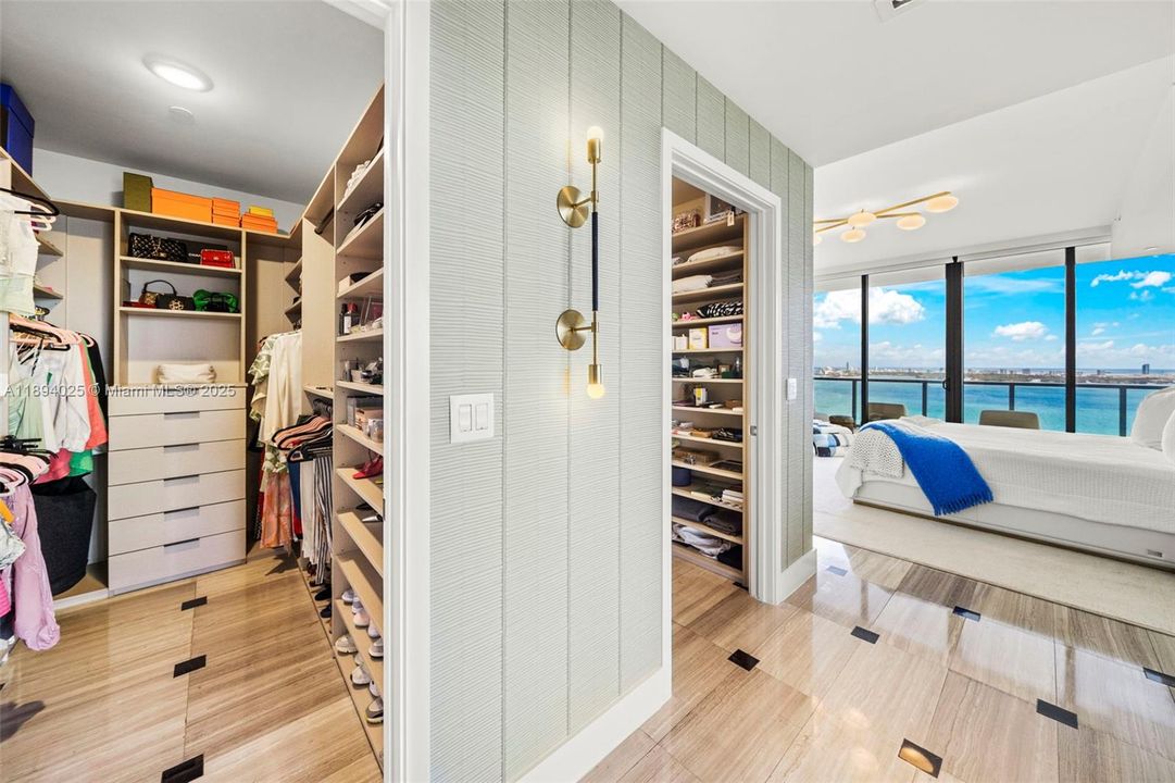 For Sale: $5,450,000 (4 beds, 5 baths, 3298 Square Feet)