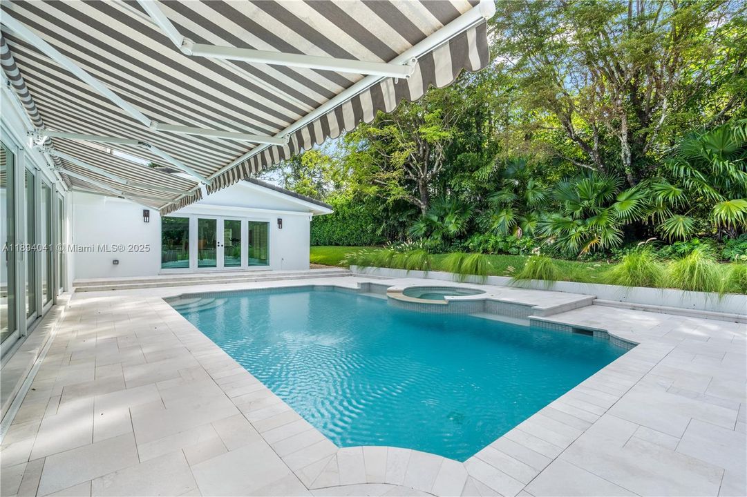 For Sale: $3,890,000 (4 beds, 3 baths, 3978 Square Feet)