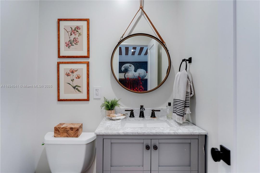 For Sale: $3,890,000 (4 beds, 3 baths, 3978 Square Feet)