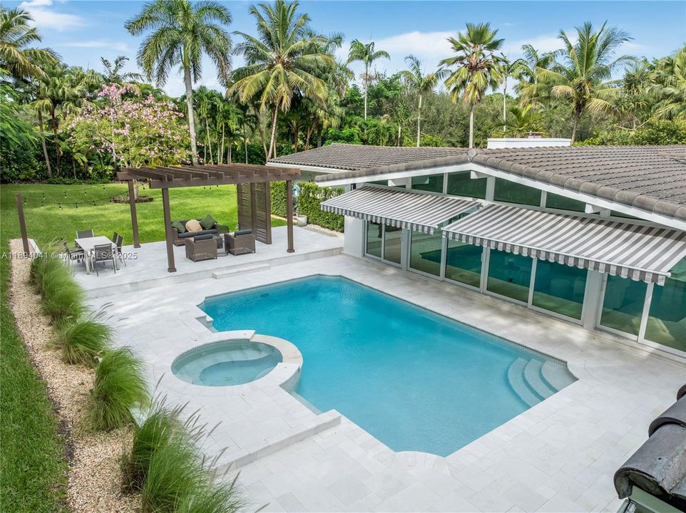 For Sale: $3,890,000 (4 beds, 3 baths, 3978 Square Feet)