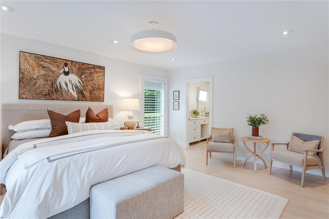 For Sale: $3,890,000 (4 beds, 3 baths, 3978 Square Feet)