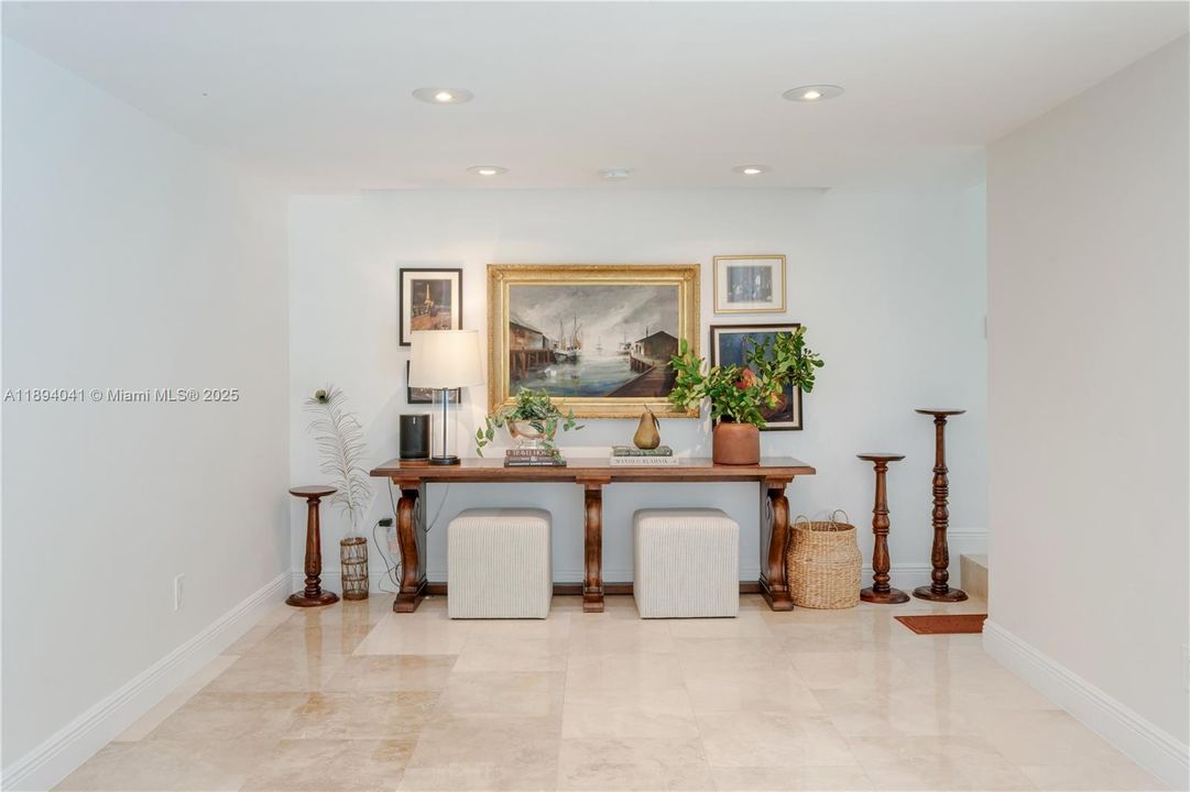 For Sale: $3,890,000 (4 beds, 3 baths, 3978 Square Feet)