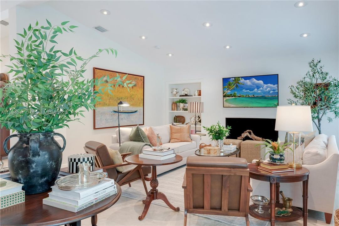 For Sale: $3,890,000 (4 beds, 3 baths, 3978 Square Feet)