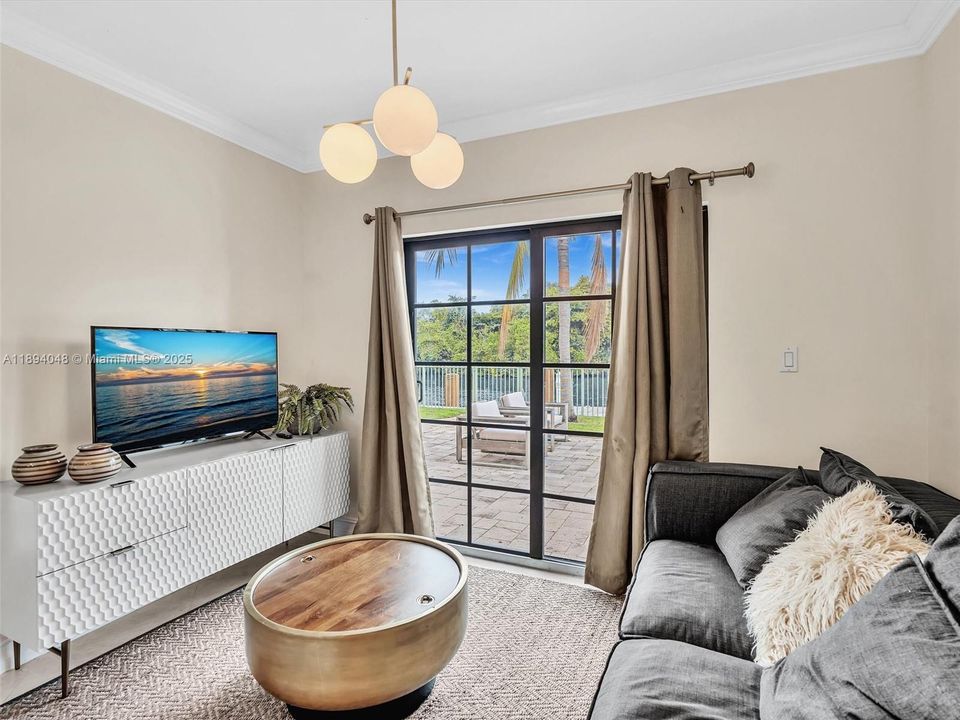 待售: $980,000 (4 贝兹, 3 浴室, 2800 平方英尺)