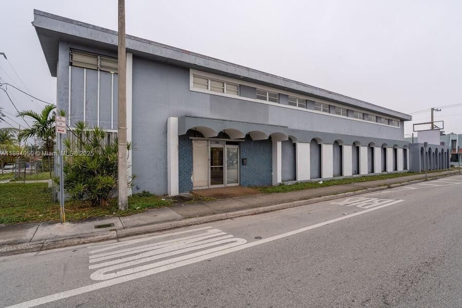 Active With Contract: $3,975,000 (0 beds, 0 baths, 0 Square Feet)