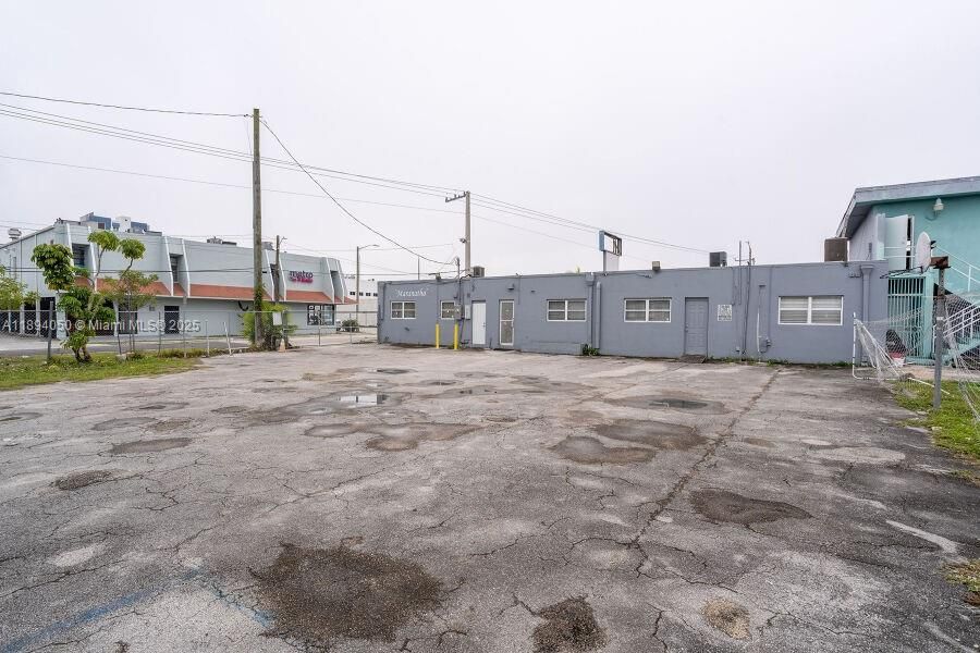 Active With Contract: $3,975,000 (0 beds, 0 baths, 0 Square Feet)