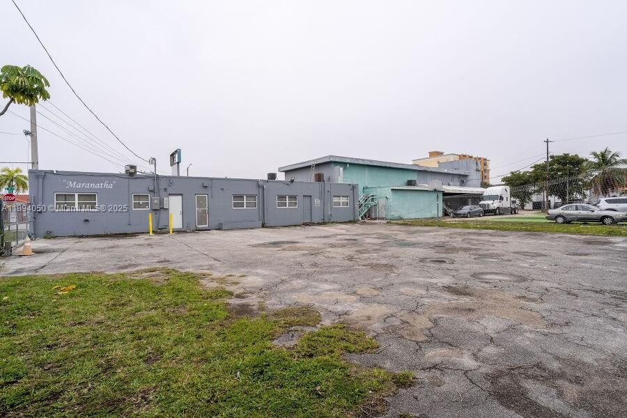 Active With Contract: $3,975,000 (0 beds, 0 baths, 0 Square Feet)