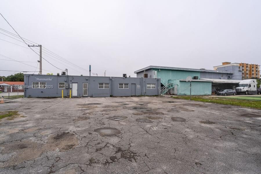 Active With Contract: $3,975,000 (0 beds, 0 baths, 0 Square Feet)