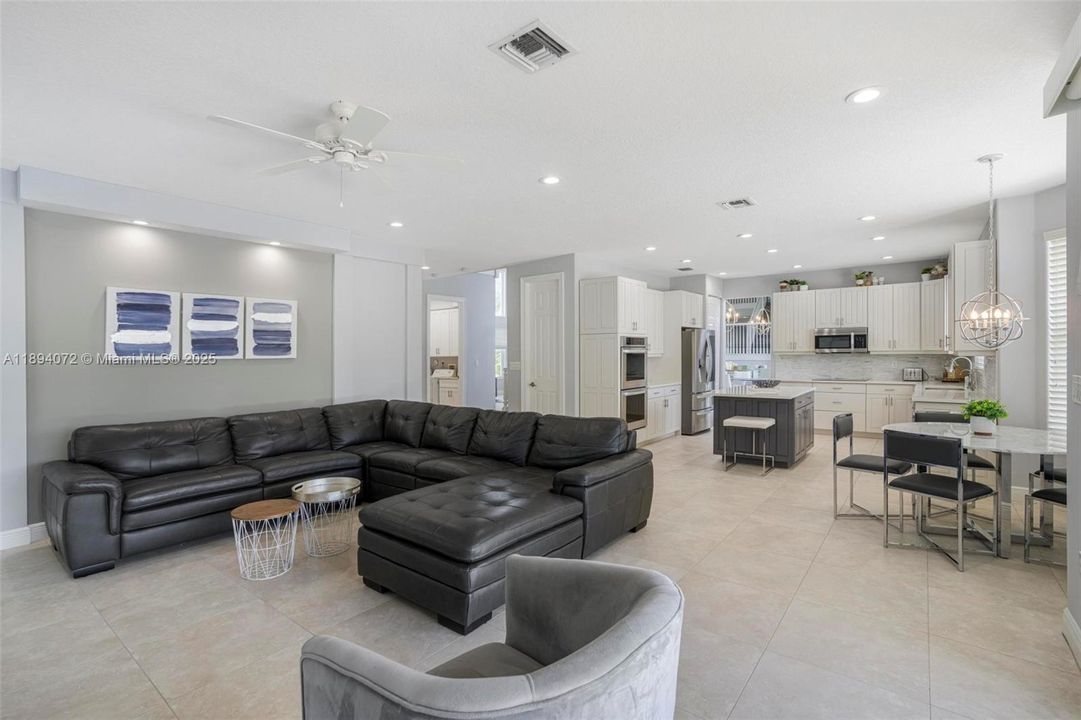 For Rent: $8,250 (5 beds, 3 baths, 3348 Square Feet)