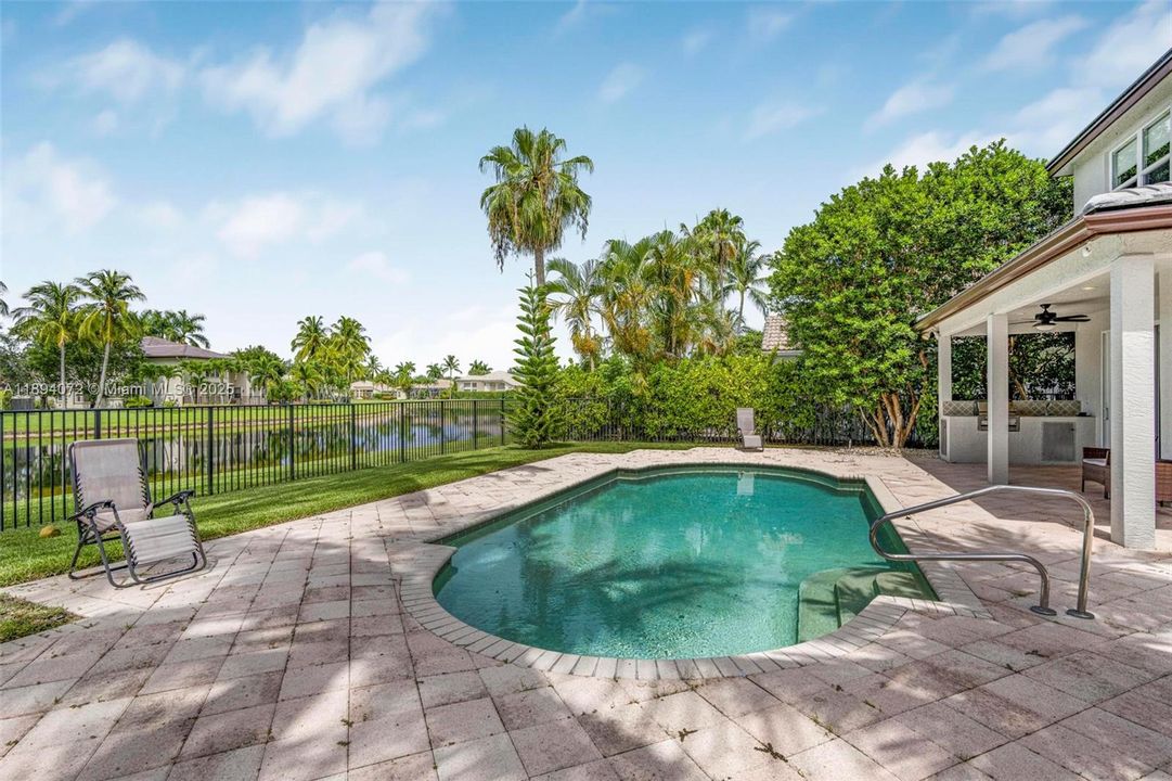 For Rent: $8,250 (5 beds, 3 baths, 3348 Square Feet)