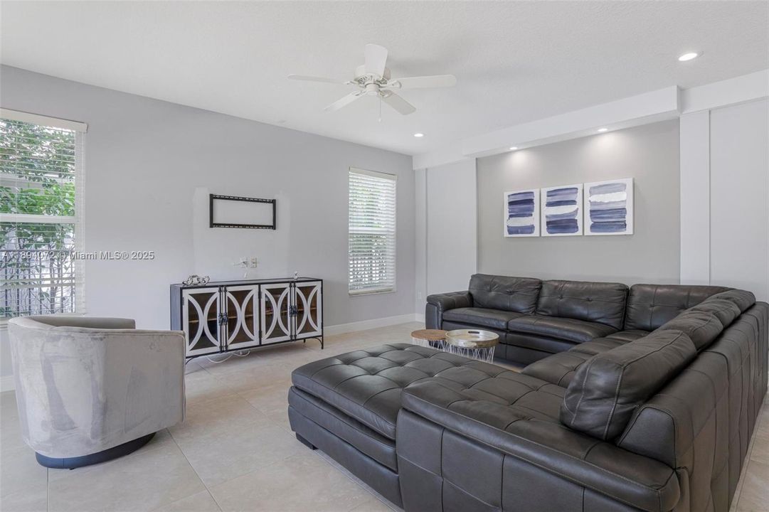 For Rent: $8,250 (5 beds, 3 baths, 3348 Square Feet)