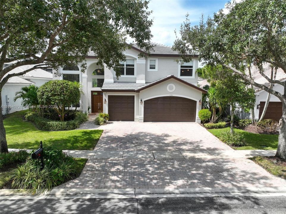 For Rent: $8,250 (5 beds, 3 baths, 3348 Square Feet)