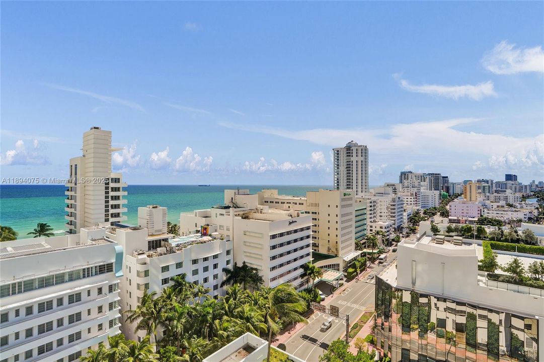 Active With Contract: $830,000 (0 beds, 1 baths, 526 Square Feet)