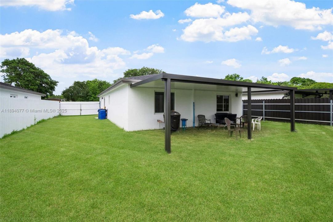 For Sale: $619,999 (4 beds, 2 baths, 1456 Square Feet)