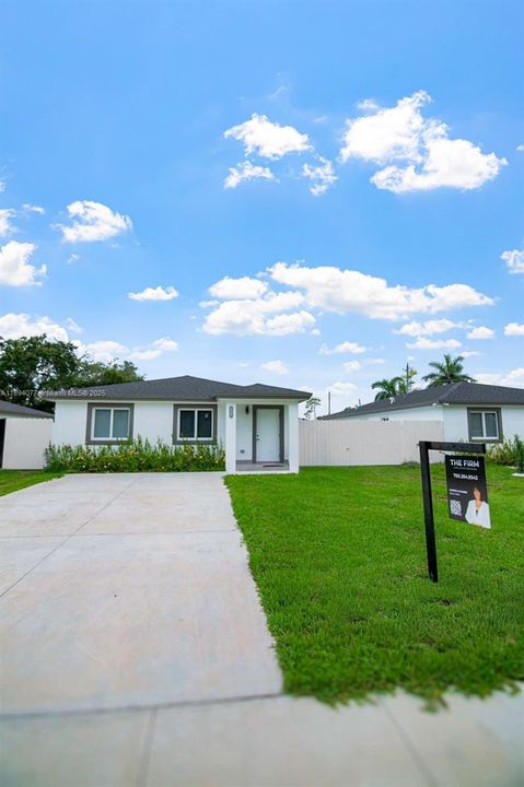 For Sale: $619,999 (4 beds, 2 baths, 1456 Square Feet)