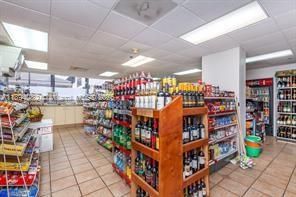 待售: $315,000 (1 贝兹, 1 浴室, 780 平方英尺)