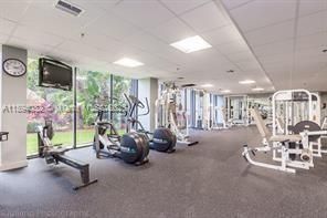 待售: $315,000 (1 贝兹, 1 浴室, 780 平方英尺)