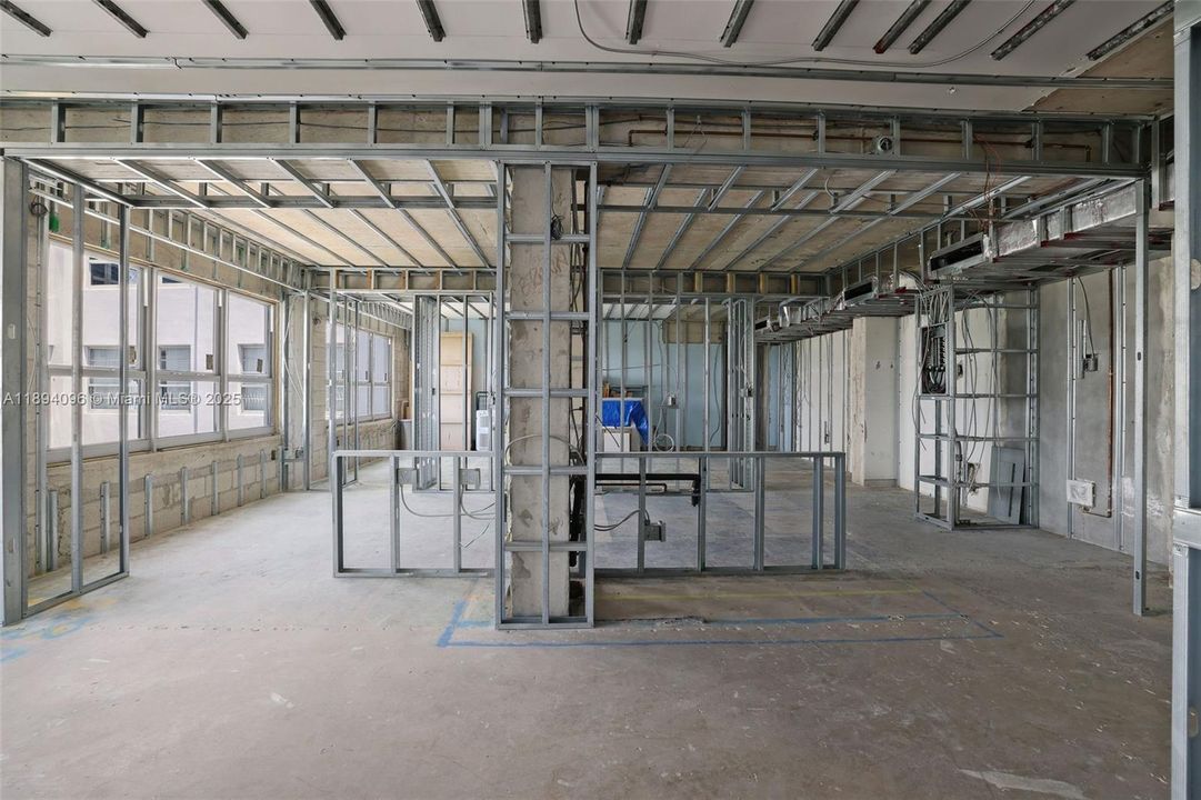 На продажу: $395,000 (1 спален, 2 ванн, 1150 Квадратных фут)