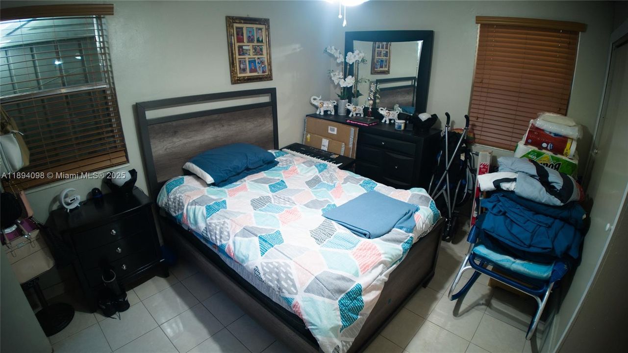 待售: $729,000 (0 贝兹, 0 浴室, 1627 平方英尺)