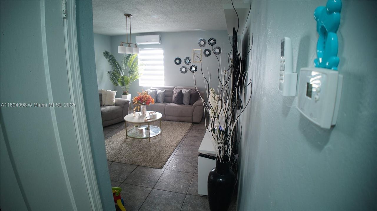 待售: $729,000 (0 贝兹, 0 浴室, 1627 平方英尺)