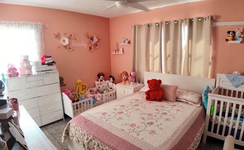 待售: $729,000 (0 贝兹, 0 浴室, 1627 平方英尺)