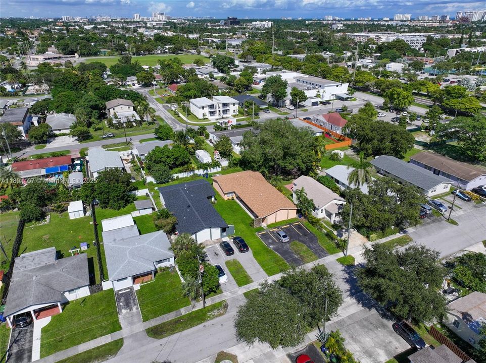 合同活跃: $595,000 (0 贝兹, 0 浴室, 2654 平方英尺)