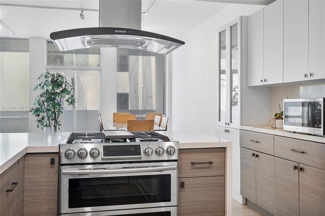 Additional kitchen detail