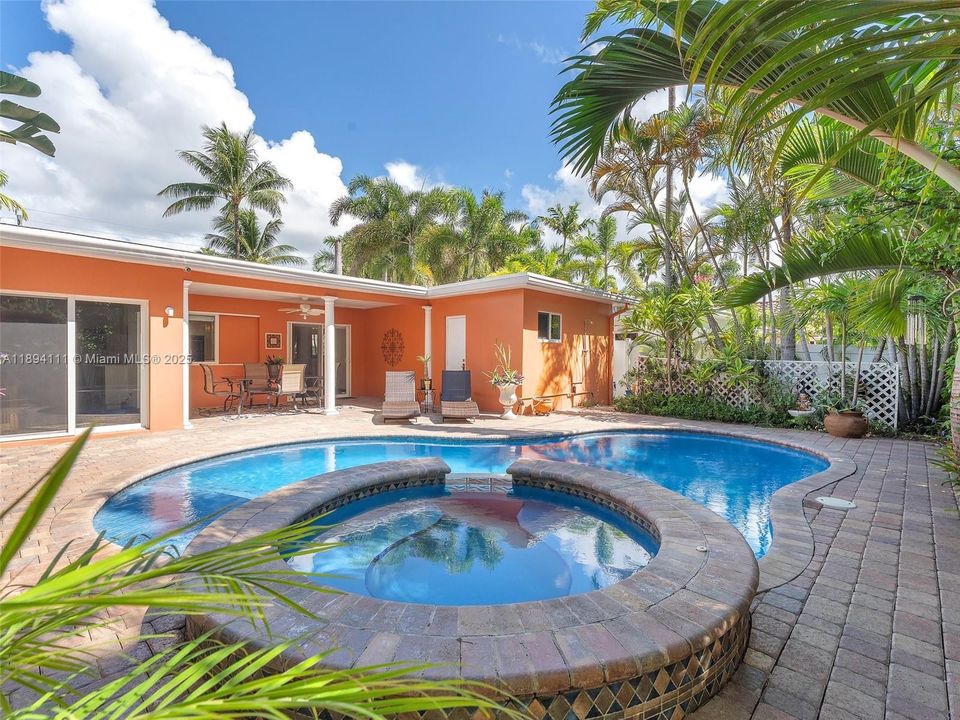 Active With Contract: $749,000 (3 beds, 2 baths, 1400 Square Feet)