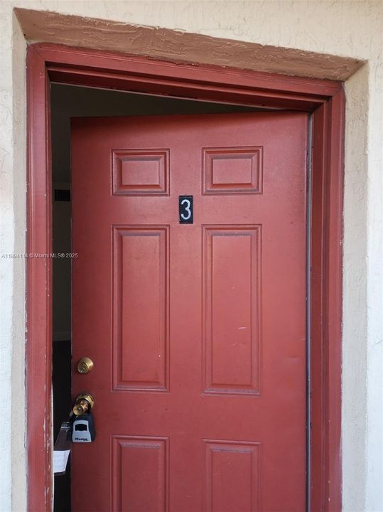 На продажу: $210,000 (3 спален, 2 ванн, 1056 Квадратных фут)